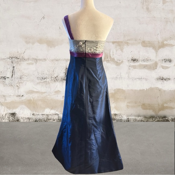 Edgar SN Diego Blue One Shoulder Sleeveless Gown - Picture 4 of 5